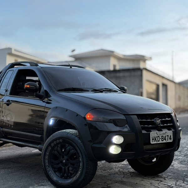 STRADA BLACK